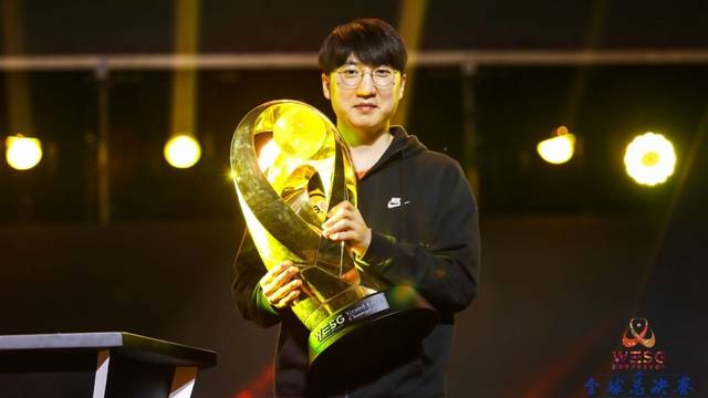 墨士廉从小 墨士廉从小