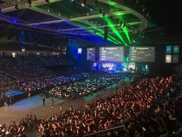 肘区高位传 肘区高位传